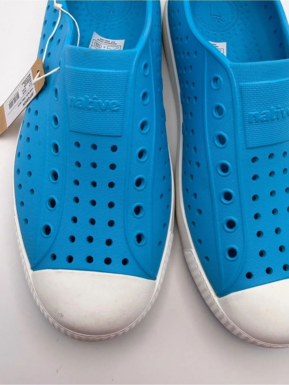 Native Jefferson Vivid Blue Shell White Slip-On Shoes YJ4 / Women’s 6 Gorpcore